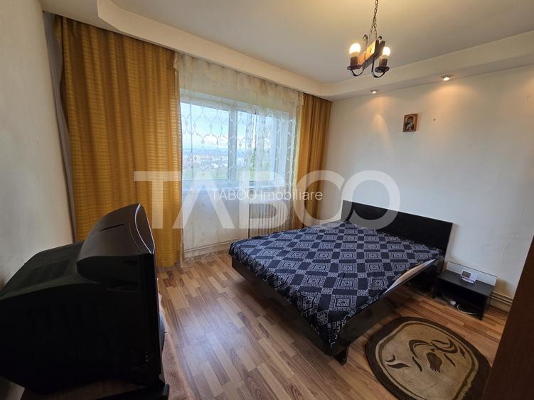Apartament decomandat de vanzare 2 camere boxa pivnita Vasile Aaron - 4