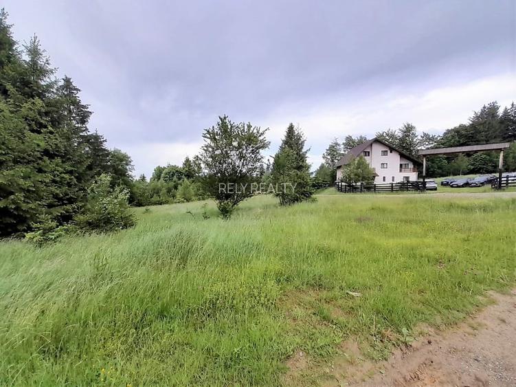 Vanzare teren intravilan Bran, 997 mp, D: 21.93 m, comision 0% - 3