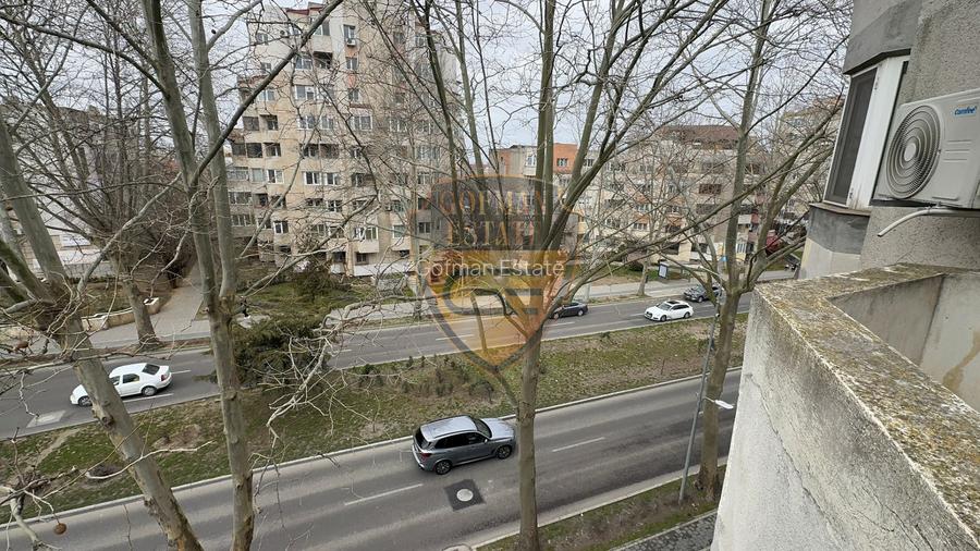 3 Camere, Capitol Bd Mamaia 81mp, 3 balcoane, etaj 4/4, centrala gaz, 2 bai, A/C - 6