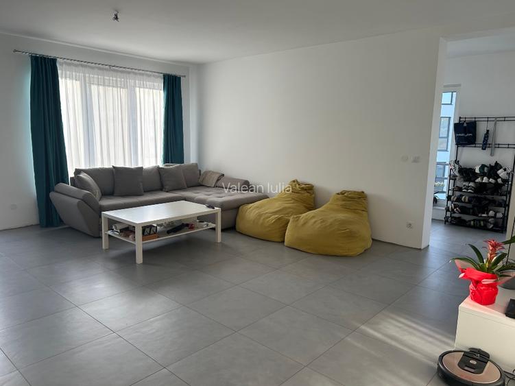 Duplex zona Vivo | 3 dormitoare, garaj 2 mașini | Proprietar - 6