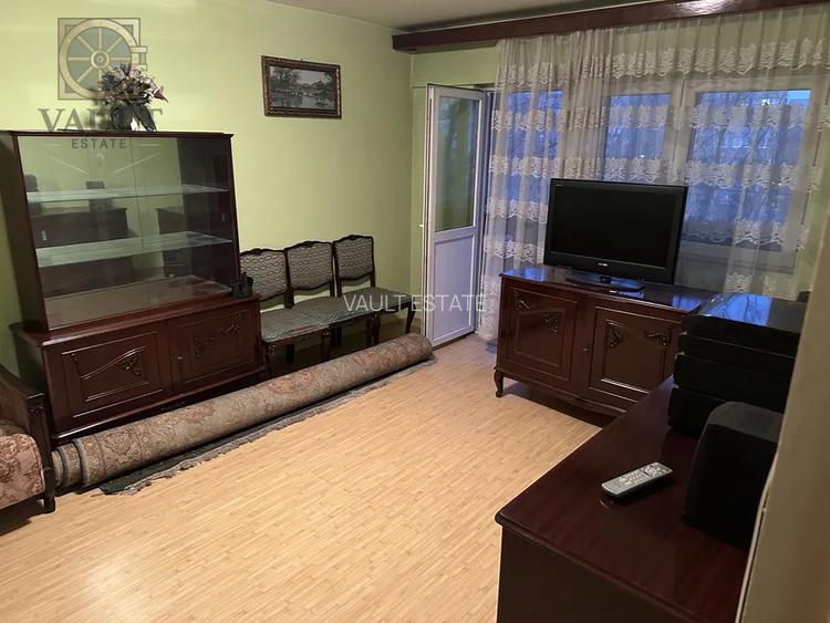 APARTAMENT 3 CAMERE -ETAJ 4 - METROU GORJULUI - 2