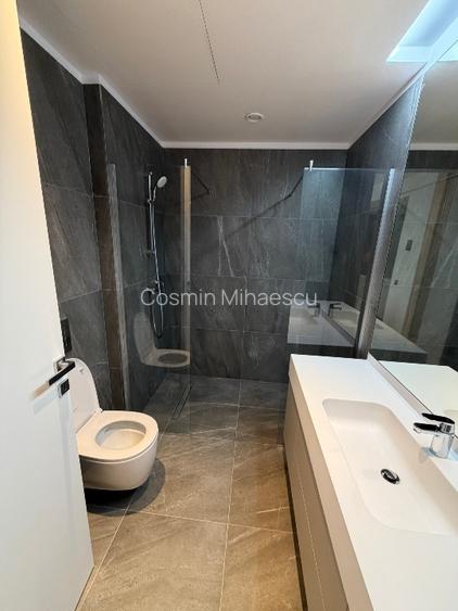 Direct proprietar - One Floreasca Towers apartament doua camere  + parcare - 15