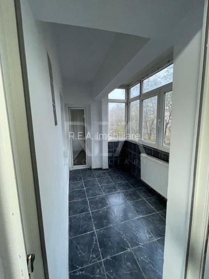 3 camere, decomandat, et 2/4, centrala- Virtutii - 10