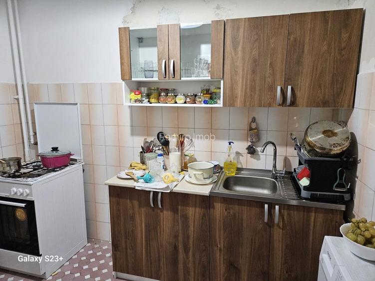 Apartament 2 camere  48 mp/ Sector 3/ Metrou 1 Dec 1918 la 5 min - 4