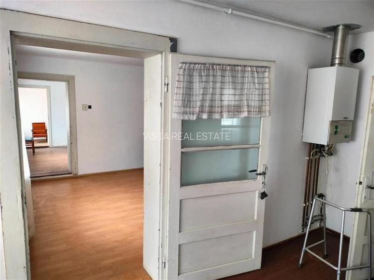 Casa spatioasa cu 1000 mp teren, Halchiu, Brasov - 3