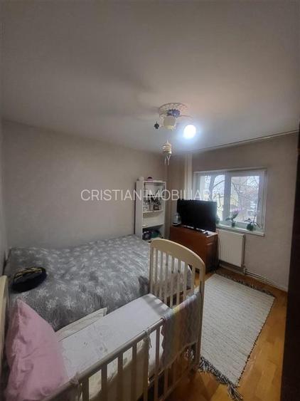 2 camere confort 1 decomandat Radu Negru, etaj 2, cu imbunatatiri - 3