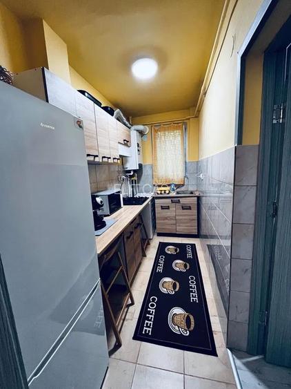 Apartament cu 2 camere, zona Podu Ros - 2