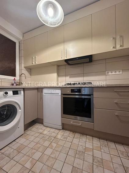 VANZARE APARTAMENT 2 CAMERE-SALA PALATULUI -STR ION CAMPINEANU - 3