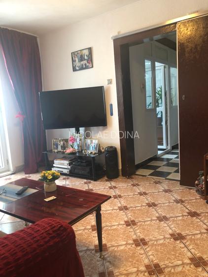 De vannzare 4 camere Zona Brancoveanu str: Izvorul Rece - 13