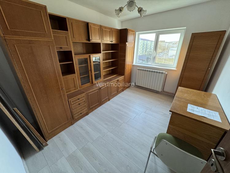 Apartament 3 camere, 2 băi, etaj 2/4 – Calea Moldovei - 7