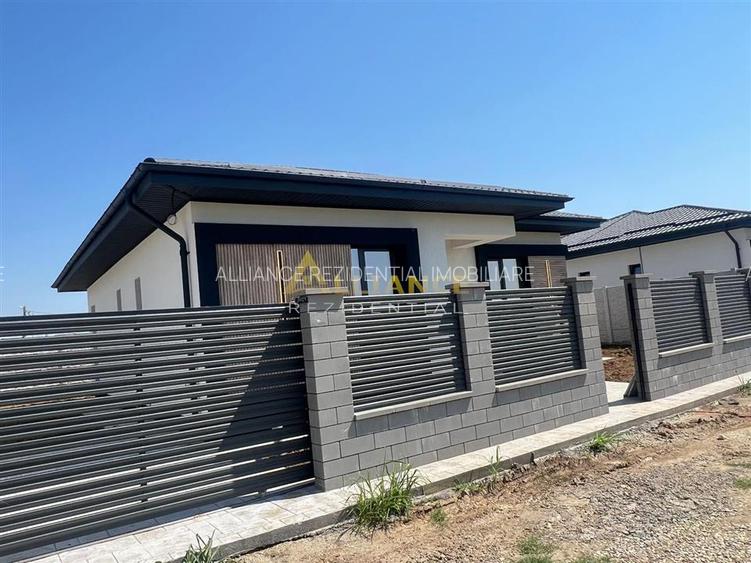 Casa Individuala pa Parter - 4 camere + teren 420 mp - 2