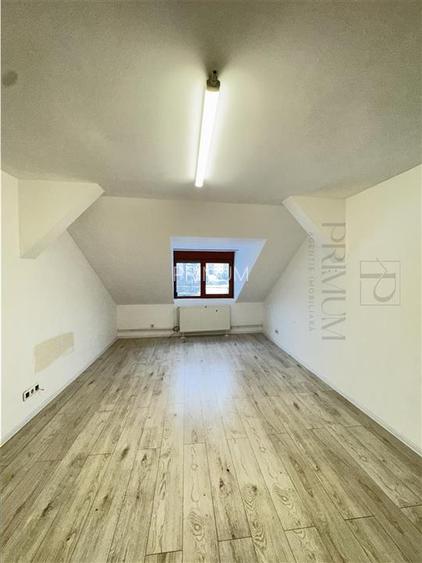 LUNEI - CASA INDIVIDUALA - 10 CAMERE - TEREN GENEROS - PRETABIL ACTIVITATI COMER - 13