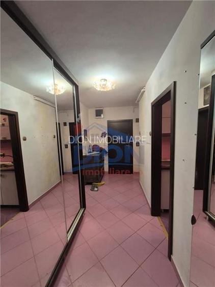 Natiunile Unite - Apartament  3 camere cu terasa , bloc 1991 - 15