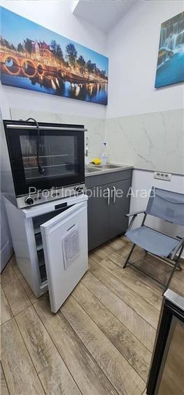 Afacere Fast Food pe Revolutiei linga Primarie - 17