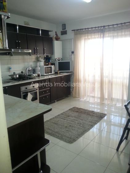 Cladire cu suprafata de 800mp in oras - 5