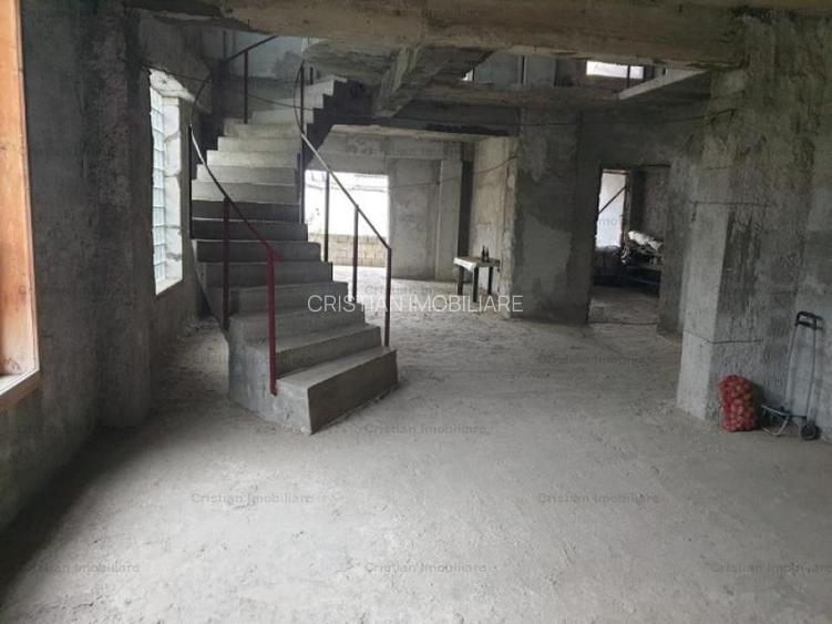 VILA P+2 zona Centrala 478mp  construiti, teren=465mp - 2