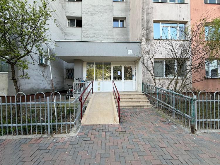 Garsoniera Titan 31 Mp Bloc 1978 Reabilitat Instalatii Schimbate 6 Min Metrou - 13