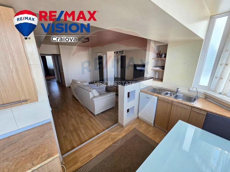 Apartament cu 4 camere de închiriat în zona Central - 2