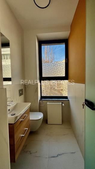 Spatiu birouri amenajat lux Piata Dorobanti - 12