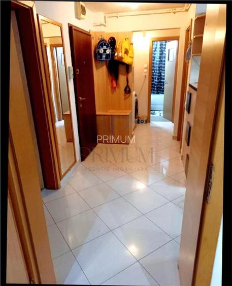 Aradului - 3 camere - decomandat - centrala proprie - ETAJ 2 - 10