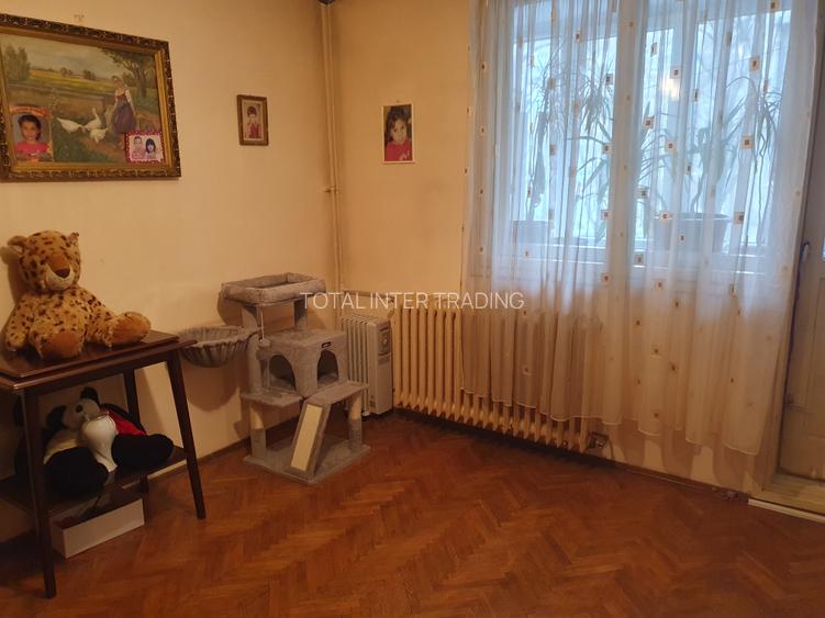 Vanzare-4 camere-1/4-dec-Dr Taberei-Cetatea Histria-reabilitat-165000E - 15