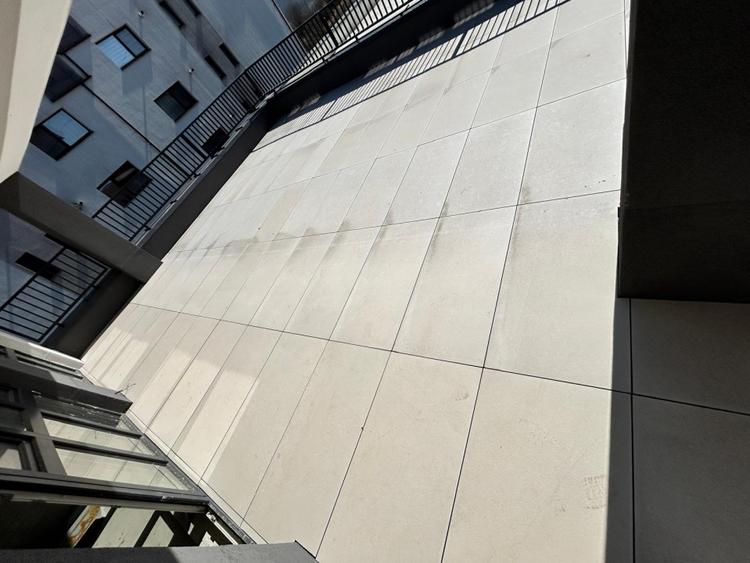Apartament de 2 camere semifinisat, CF , 53,45 mp, terasa 60,31 mp, zona VIVO