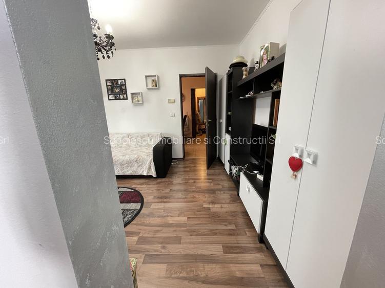 Locuinta luminoasa la mansarda-constructie 2013 - 7