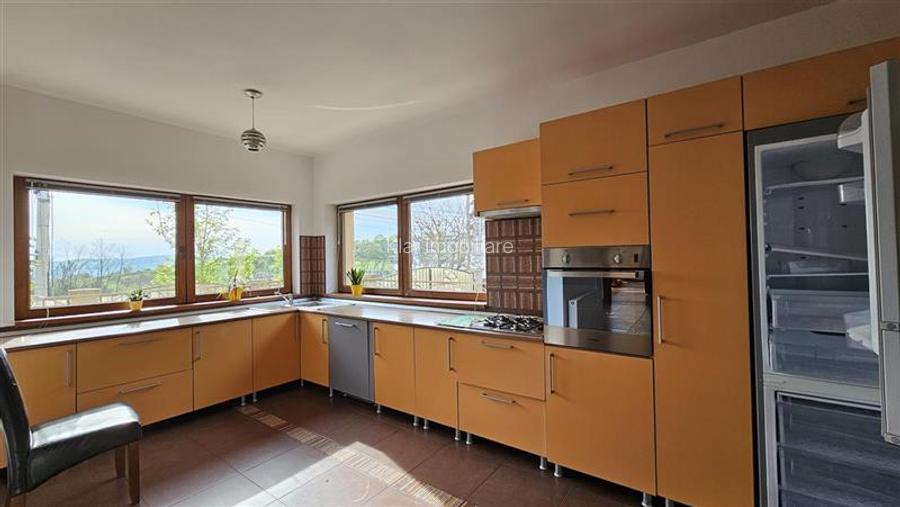 Casa individuala 4 camere 200mp, terasa cu gradina, Buna Ziua, Grand Hotel Itali - 3