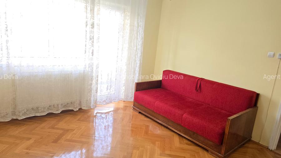 Inchiriez sau vand apartament 4 camere in Deva, zona Pietei Centrale, etaj 3, - 3