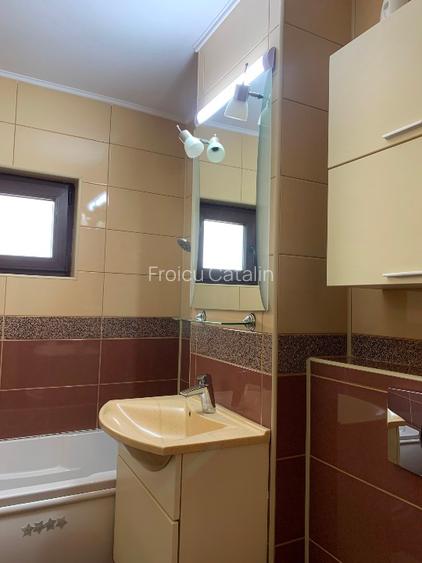 De vanzare apament 4 camere - 5