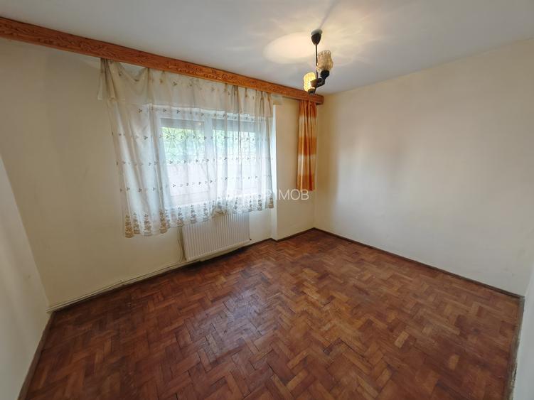 2 camere decomandatae, et. I, Zimbru - 3