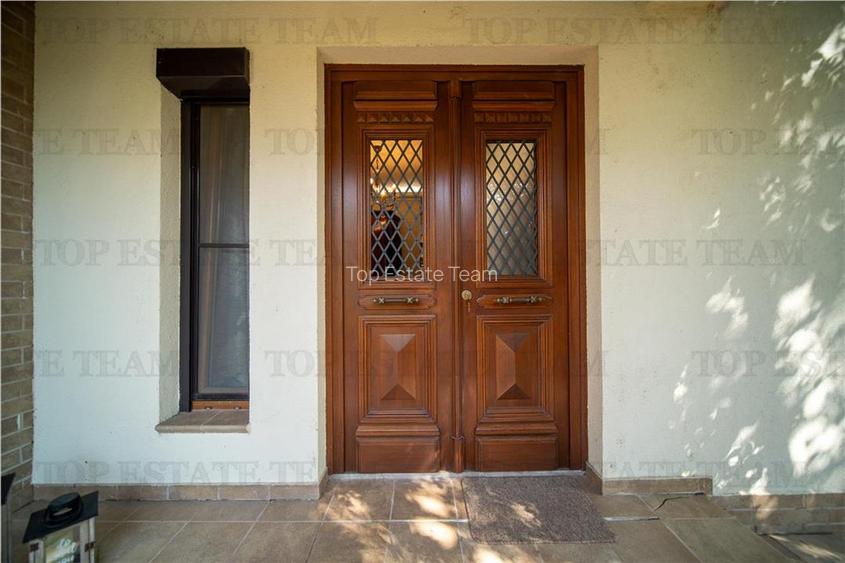 Vila de Lux cu Piscina, Acces direct la Lac si Vedere Panoramica - 7