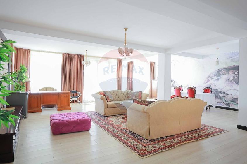 De vânzare Casă/Pensiune în zona Nufărul - Sânmartin - 30