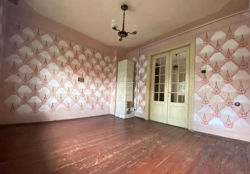 Parter vila ap.3 camere, Bd. Decebal-Dristorului - 7