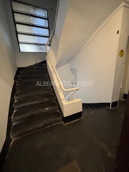 Vinzare apartament renovat cu design italian in  Piata Romana - 23