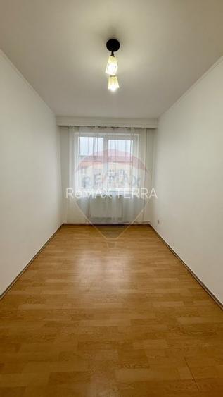 Apartament cu 3 camere de închiriat str. George Cosbuc - 7