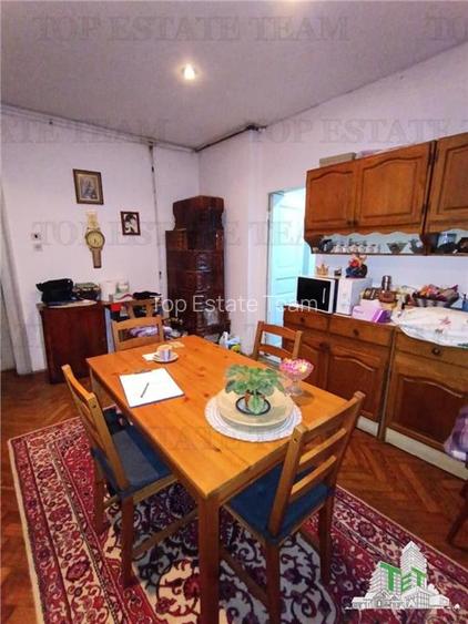 Vila cu aspect de conac in centrul Ploiestiului, ideala pentru locuinta, birou s - 10