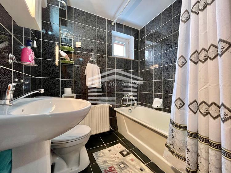 Vila individuala P+E+M - 5 camere - 3 bai - Garaj - Centrul Istoric - 10