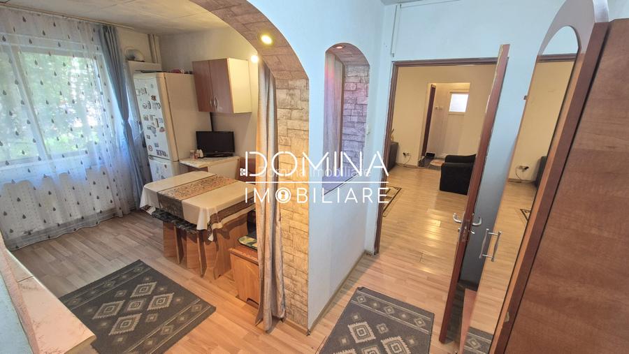Vânzare apartament 2 camere, situat în Târgu Jiu, Aleea Plopilor - 7