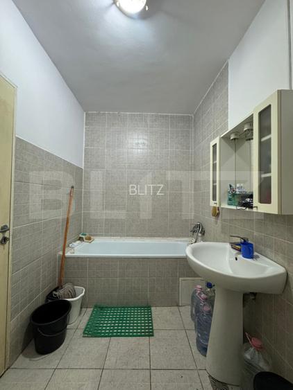 Apartament cu 2 camere, 50mp, decomandat, terasa 18mp, zona Porii - 8