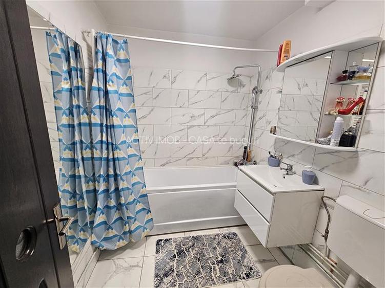 Resita, 3 Cam. Cf. 1, Et. 1, Bulevard, Micro 4 - 8