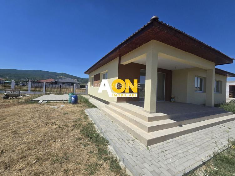 Casă individuală de v&acirc;nzare &icirc;n zona Micești - Alba Iulia, 4 camere - 2
