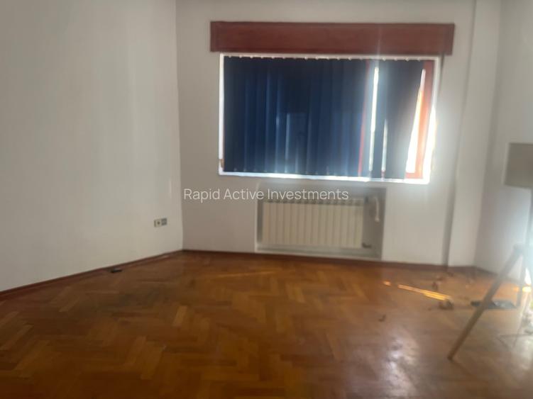 Universitate 4 camere liber 2 gr ,balcon terasa etaj 1 - 9