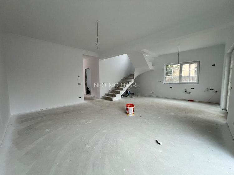 Nou !!!  Casa in Giarmata - 5 Camere  - 120 mp - 180.000 euro - 5