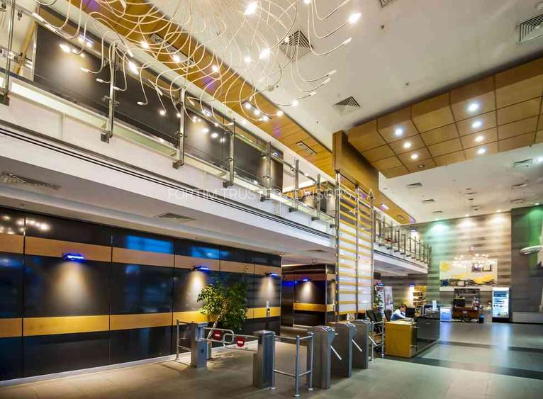 Anchor Plaza - 8