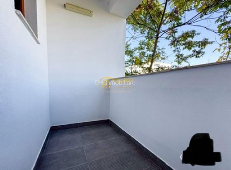 Apartament trei camere, zona centrală - 9