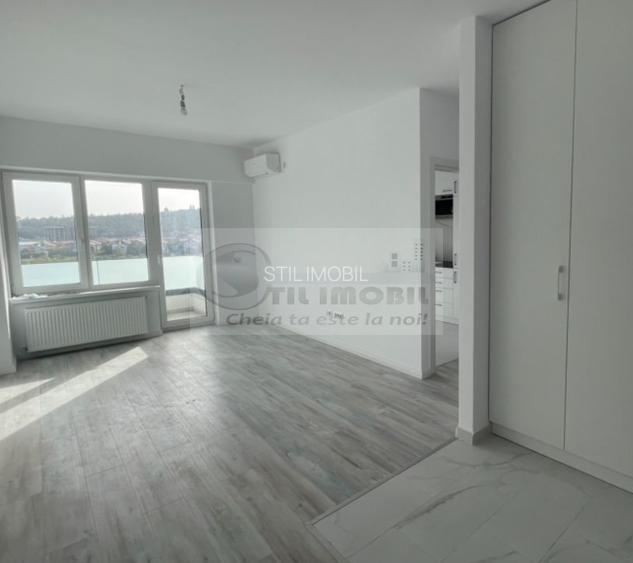1 CAM COMISION 50 % (225 EURO) ,CENTRU, PARCARE,UNIREA TOWERS - 20