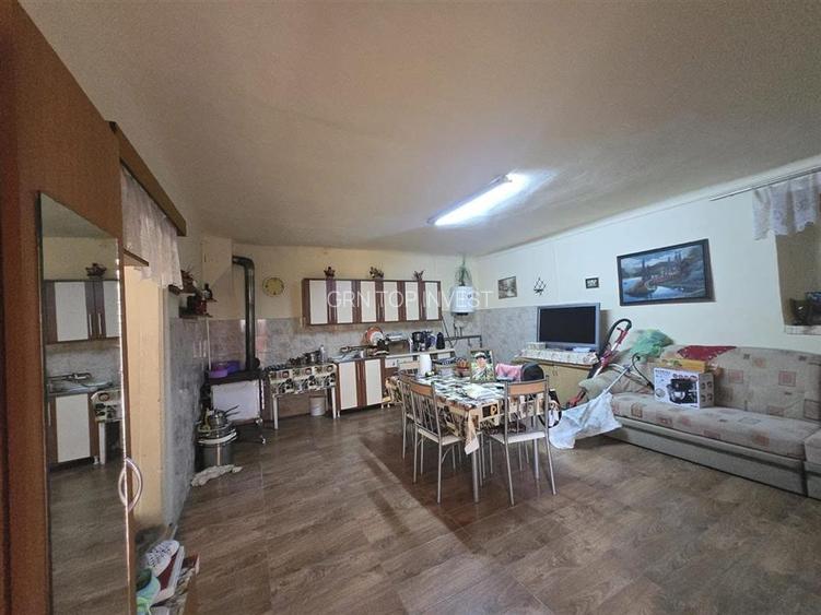 Apartament 2 camere la casa pivnita teren Zona Cibin - 9