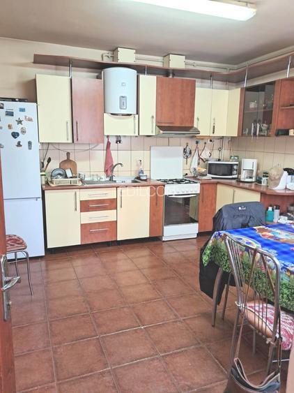 Casă singur in curte in zona Trei Stejari - 9