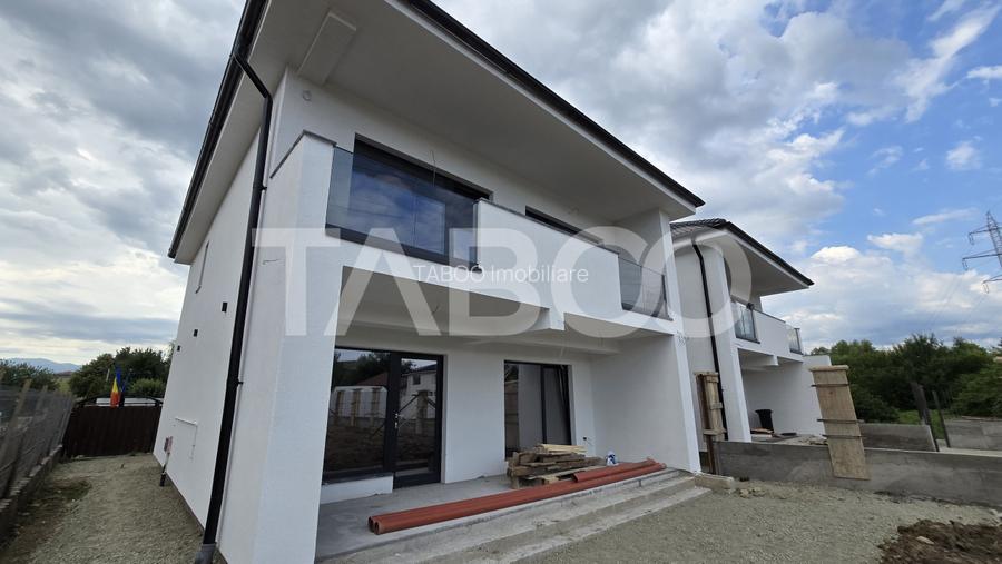Duplex de vanzare 450mp teren liber 4 camere 2 bai 2 parcari Selimbar - 2
